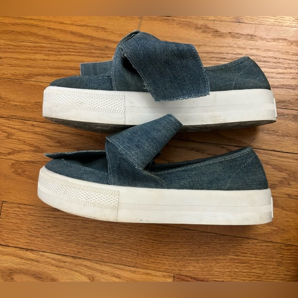 G by Guess Slip On Shoes Women’s 8.5M Blue Denim Sneakers Platform With Bow - Picture 2 of 8